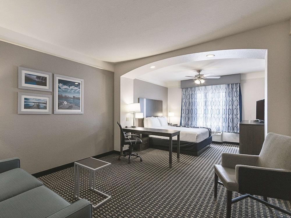 La Quinta By Wyndham Conroe Hotel Ngoại thất bức ảnh